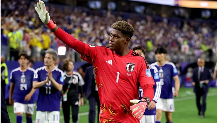 Zion Suzuki deve reforçar a Juventus nesta temporada. Molly Darlington/Getty Images.