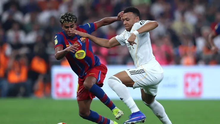 Kylian Mbappé e Yamal em jogo na Espanha. (Foto: Yasser Bakhsh/Getty Images)