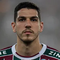 Nino precisa pensar no futuro longe do Zenit