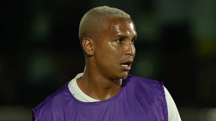 Deyverson, atacante da LDU. (Foto: Joisel Amaral/AGIF)