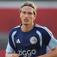 PSG encaminha acordo e vê Mika Godts mais próximo