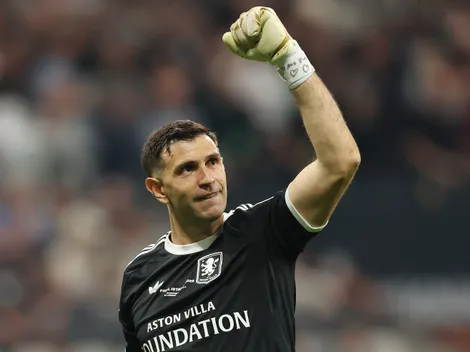 Juventus monitora Dibu enquanto Villa busca Suzuki