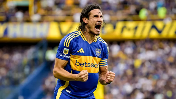 Edinson Cavani of Boca Juniors celebrates after scoring the team's first goal during a Torneo Apertura Betano 2025 Group A match between Boca Juniors and Defensa y Justicia at Estadio Alberto J. Armando on March 16, 2025 in Buenos Aires, Argentina.