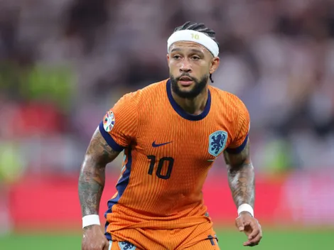 Memphis Depay volta a negociar renovação com Corinthians