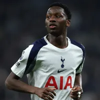 Everton avalia investir R$ 154 milhões por Pape Sarr