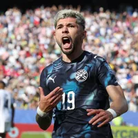 Ex-alvo de Palmeiras e Fla fecha com Ipswich por R$ 181 mi