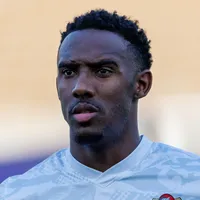 Ex-Flamengo, Yuri César marca na estreia do Shabab Al-Ahli