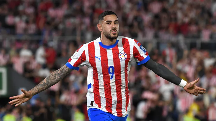 Antonio Sanabria of Paraguay celebrates after scoring the team's first goal during the FIFA World Cup 2026 South American Qualifier match between Paraguay and Venezuela at Estadio Defensores del Chaco on October 15, 2024 in Asuncion, Paraguay.
