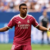 Mbappé chama atenção em volta ao Real Madrid após férias
