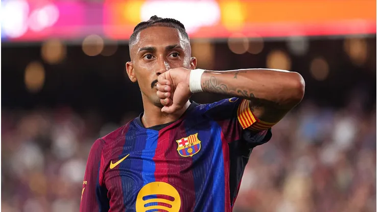 Raphinha é o novo capitão do Barcelona. Alex Caparros/Getty Images.