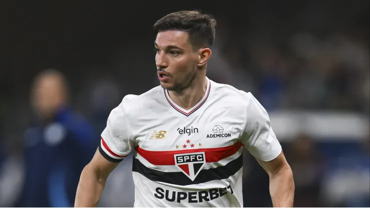Cédric se tornou problema no São Paulo.