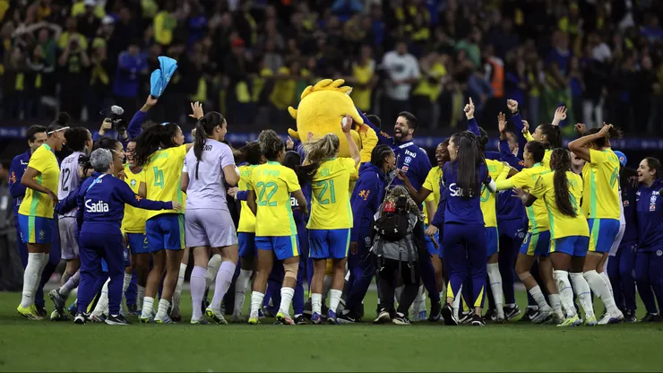 Jogadores do Brasil comemoram após partida amistosa internacional entre Brasil e Estados Unidos na Neo Química Arena. (Photo by Alexandre Schneider/Getty Images)