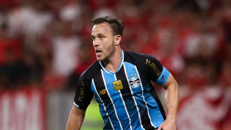 Arthur Melo deixou a Juventus.