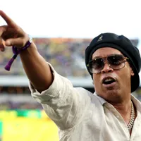 Ronaldinho pode voltar aos gramados aos 46 anos