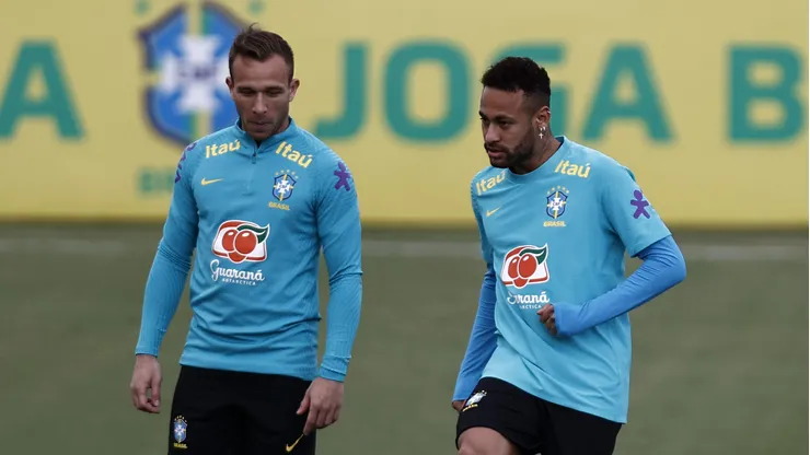 Neymar e Arthur podem jogar juntos novamente no Santos.