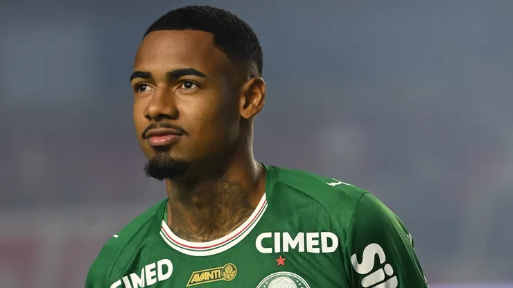 Allan jogador do Palmeiras durante partida contra o Sao Paulo no estadio Morumbi pelo campeonato Brasileiro A 2026.