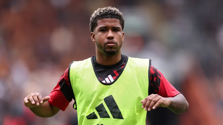 Andrey Santos of Manchester United warms up before the Premier League 2026/27 match between Hull City and Manchester United at MKM Stadium on August 22, 2026 in Hull, England.
