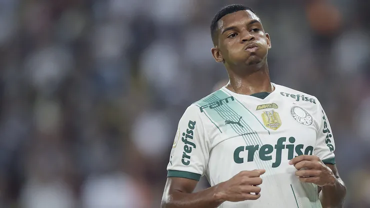 Luis Guilherme of Palmeiras reacts during the match between Fluminense and Palmeiras as part of Brasileirao Series A 2023 at Maracana Stadium on August 5, 2023 in Rio de Janeiro, Brazil.