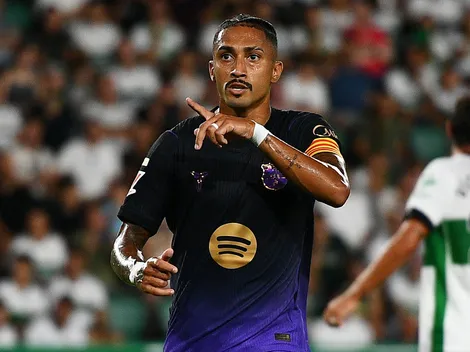 Raphinha começa temporada com gol pelo Barcelona