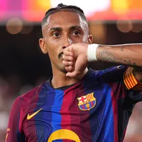 Raphinha aceita atuar como camisa 9 no Barcelona