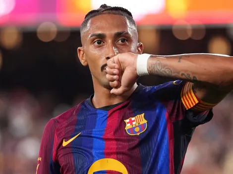 Raphinha aceita atuar como camisa 9 no Barcelona