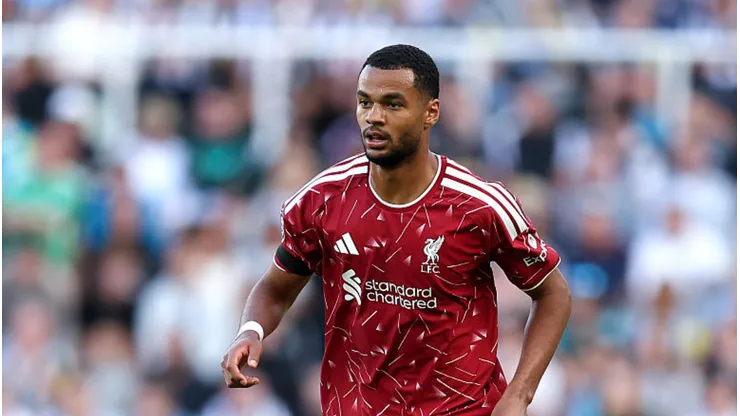 Gakpo entra na mira do Manchester City. George Wood/Getty Images.