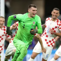 Dominik Livaković reforça o Barcelona por R$ 12 milhões