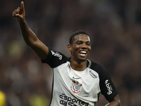 Nottingham Forest se interessa por André, do Corinthians