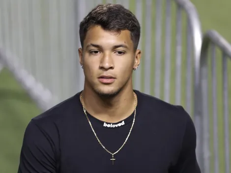Marcos Leonardo é criticado por Ruud Gullit no Ajax