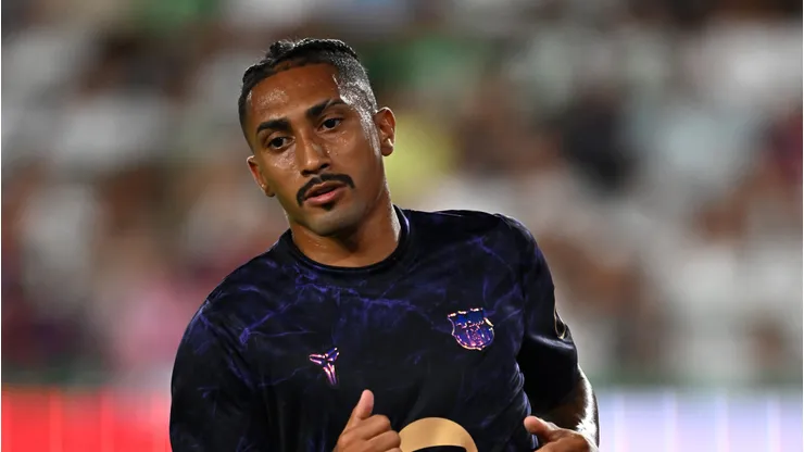 Raphinha será o capitão principal do Barcelona nesta temporada.