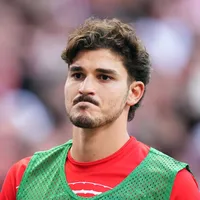 Julián Álvarez desiste do Barça e considera o Arsenal