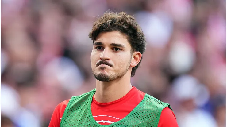 Julián Álvarez considera o Arsenal. Angel Martinez/Getty Images.
