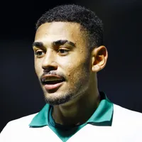 Riquelme Fillipi, do Palmeiras, é disputado pela MLS