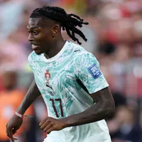 Galatasaray acerta Rafael Leão por R$ 271,2 milhões