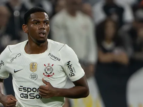 Forest avança por André e topa esperar até 2027