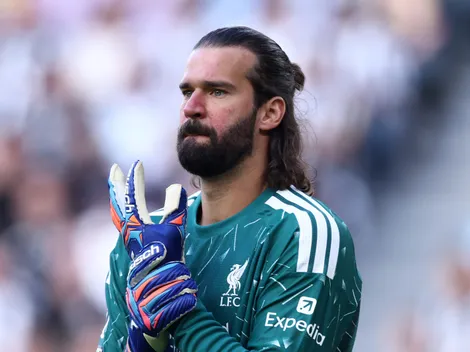 Liverpool empata com o Forest e Alisson comete pênalti