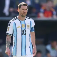 Messi se pronuncia e anuncia aposentadoria da Argentina