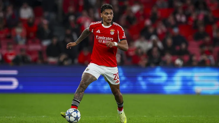 Richard Rios of SL Benfica runs with the ball during the UEFA Champions League 2025/26 League Phase MD4 match between SL Benfica and Bayer 04 Leverkusen at Estadio da Luz on November 5, 2025 in Lisbon, Portugal.