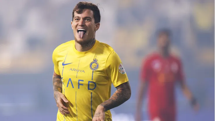 Otavio of Al-Nassr Club celebrates after scoring his teams first goal during the Saudi Pro League match between Al-Nassr and Abha at King Saud University Stadium on October 06, 2023 in Riyadh, Saudi Arabia.