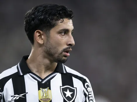 Botafogo vende Santi e tenta abater dívida com a MLS