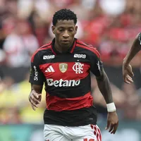Dínamo explica por que desistiu de Gonzalo Plata, do Flamengo