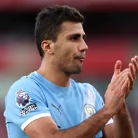 Manchester City investe R$ 2,2 bilhões no meio-campo