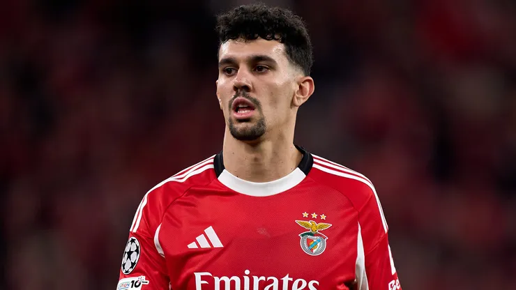 Tomás Araújo renovou com o Benfica.