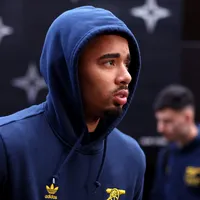 Gabriel Jesus assume desafio que Vitor Roque não superou