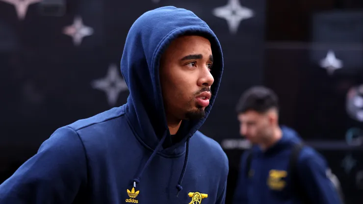 Gabriel Jesus of Arsenal arrives at the stadium prior to the Premier League match between Fulham FC and Arsenal FC at Craven Cottage on December 31, 2023 in London, England.