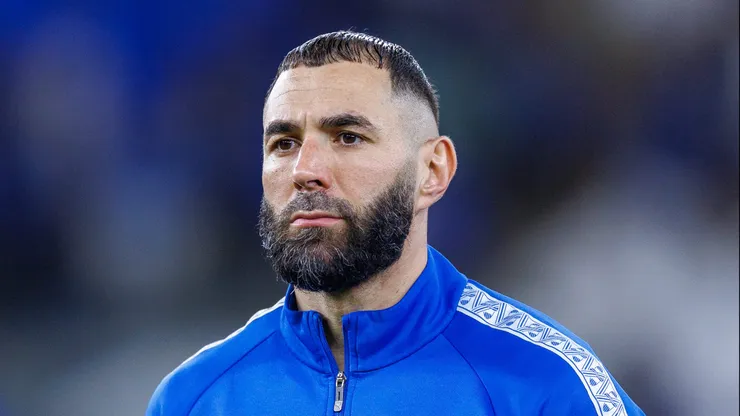 Benzema está livre no mercado - Foto: Abdullah Ahmed/Getty Images.