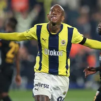 Anderson Talisca rescinde o com Fenerbahçe e vai para o Al-Jazira