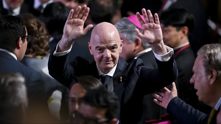 CALI, COLOMBIA - AUGUST 7: Gianni Infantino president of FIFA, waves as he arrives at the presidential inauguration day event at Arena USC on August 7, 2026 in Cali, Colombia. Abelardo de la Espriella takes office after a tight win in the presidential election. (Photo by Gabriel Aponte/Getty Images)