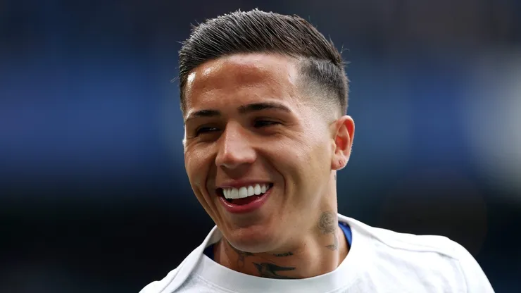 LONDON, ENGLAND - MAY 04: Enzo Fernandez of Chelsea smiles during warm ups prior to the Premier League match between Chelsea and Nottingham Forest at Stamford Bridge on May 04, 2026 in London, England. (Photo by Alex Pantling/Getty Images)