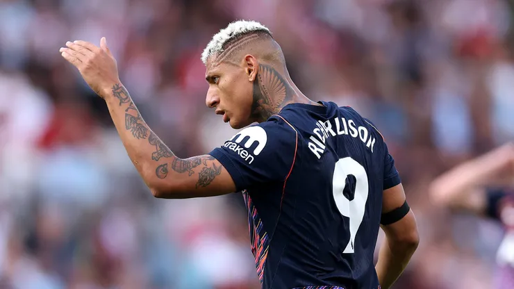 BRENTFORD, ENGLAND - AUGUST 22: Richarlison of Tottenham Hotspur reacts during the Premier League 2026/27 match between Brentford and Tottenham Hotspur at Gtech Community Stadium on August 22, 2026 in Brentford, England. (Photo by Ryan Pierse/Getty Images)